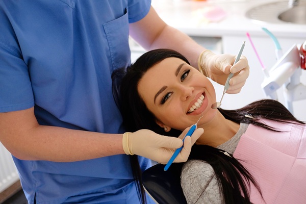 Understanding Dental Bonding: A Simple Smile Restoration Blueprint