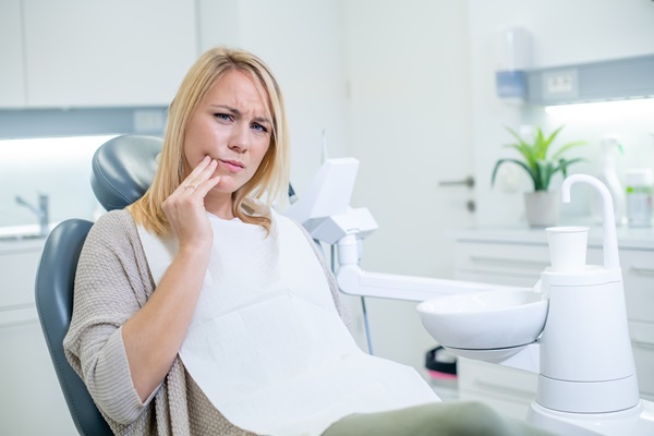 Understanding The Role Of An Emergency Dentist